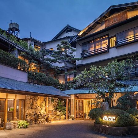 Arima Onsen Tocen Goshobo Otel Kobe Dış mekan fotoğraf The hotel's courtyard